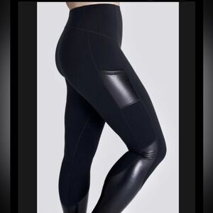 SPANX Gloss Panel Pocket Very Black Shaping Leggings NEW Womens Sz M